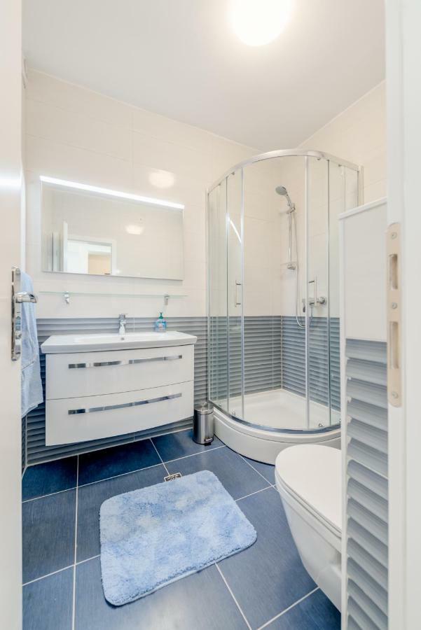 Apartmani Mirta Omis Luaran gambar