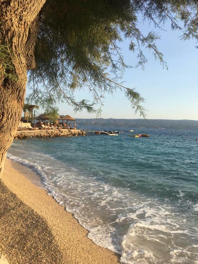 Apartmani Mirta Omis Luaran gambar